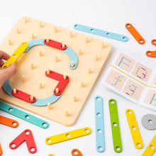 Laden Sie das Bild in den Galerie-Viewer, Montessori-Steckbrettpuzzle
