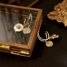 Laden Sie das Bild in den Galerie-Viewer, Sanfte Luxuriöse Zirkon-Ohrringe