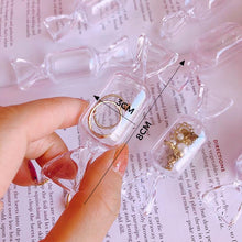 Laden Sie das Bild in den Galerie-Viewer, Transparente Schmuckschatulle in Bonbonform