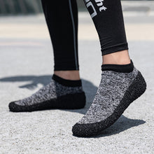 Laden Sie das Bild in den Galerie-Viewer, Fitness Schwimmen Yoga Socken
