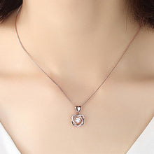 Laden Sie das Bild in den Galerie-Viewer, Herz-Halsketten-Set mit Rose
