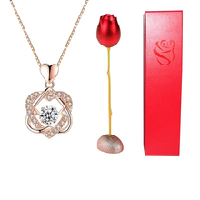 Laden Sie das Bild in den Galerie-Viewer, Herz-Halsketten-Set mit Rose
