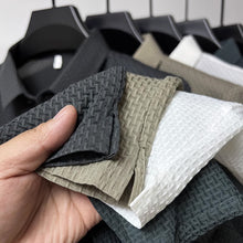 Laden Sie das Bild in den Galerie-Viewer, Mesh Eisseide Kurzarm T-Shirt
