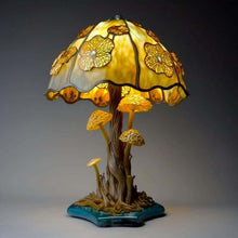 Laden Sie das Bild in den Galerie-Viewer, Buntglas-Pflanzen-Serie Tischlampe
