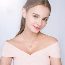 Laden Sie das Bild in den Galerie-Viewer, Herz-Halsketten-Set mit Rose
