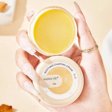 Laden Sie das Bild in den Galerie-Viewer, Rissfeste Creme für die Winterhaut
