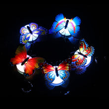 Laden Sie das Bild in den Galerie-Viewer, 🦋Leuchtender Schmetterling Wandaufkleber
