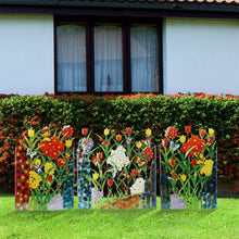 Laden Sie das Bild in den Galerie-Viewer, Kreative Blumen-Zaundekoration
