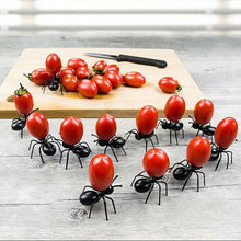 Laden Sie das Bild in den Galerie-Viewer, Fleißige bewegte Ameisen Fruchtgabel (12/24 Stück)
