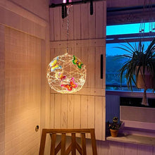 Laden Sie das Bild in den Galerie-Viewer, Solarleuchte mit Schmetterlingsdekoration
