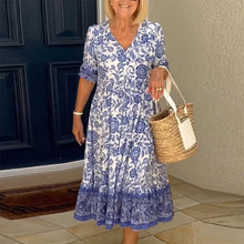 Laden Sie das Bild in den Galerie-Viewer, Kleid mit V-Ausschnitt und Blumendruck
