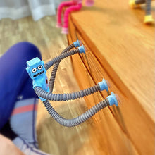 Laden Sie das Bild in den Galerie-Viewer, Teleskop-Saugnapf-Roboterspielzeug
