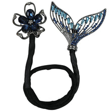 Laden Sie das Bild in den Galerie-Viewer, Strass-Blumen-Haarspange
